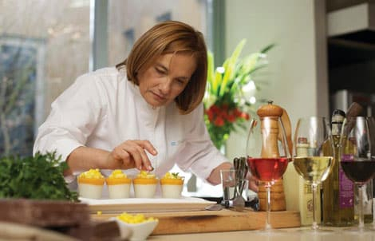 Dolli Irigoyen se confiesa como fanática de la miel, y es un ingrediente que nunca le puede faltar. Dolli Irigoyen se confiesa como fanática de la miel, y es un ingrediente que nunca le puede faltar.