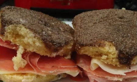 Tortitas negras rellenas con jamón crudo: la receta que abrió un nuevo debate Tortitas negras rellenas con jamón crudo: la receta que abrió un nuevo debate