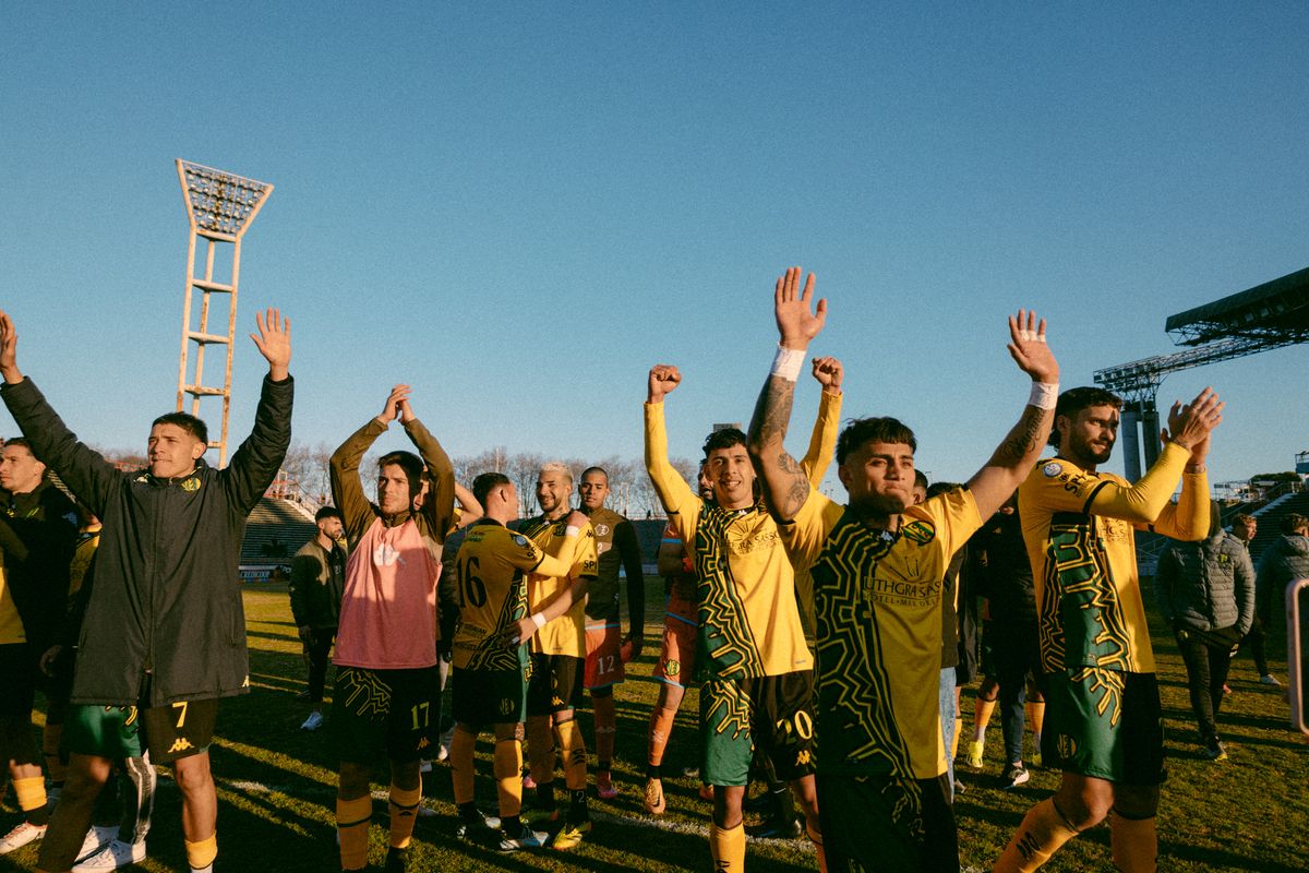 El festejo de los jugadores de Aldosivi ante Colón. El festejo de los jugadores de Aldosivi ante Colón.