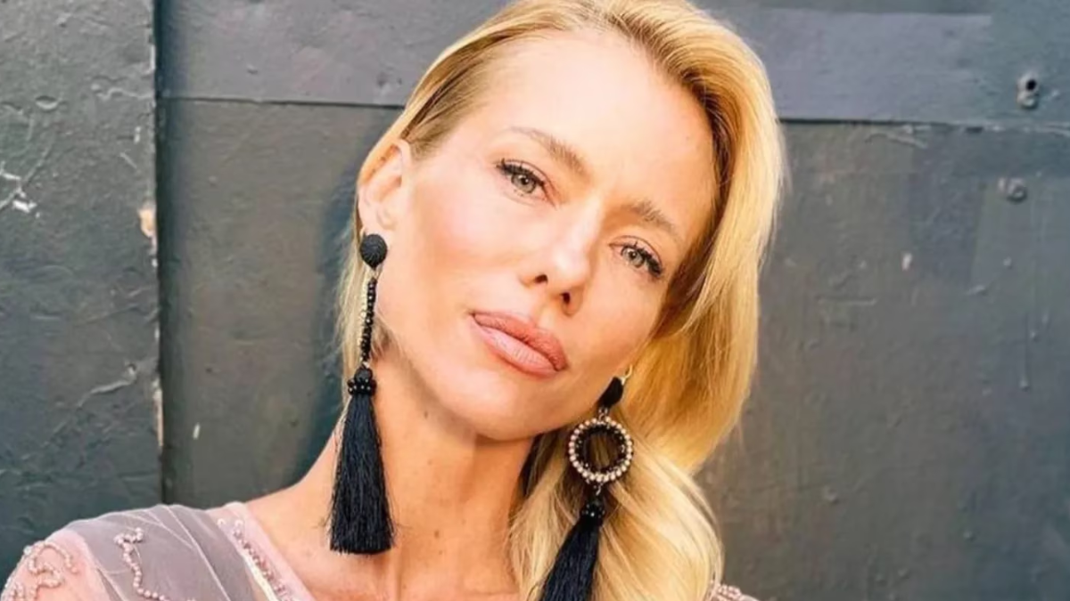 Nicole Neumann es una top model muy reconocida en la Argentina. Nicole Neumann es una top model muy reconocida en la Argentina.