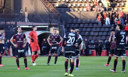 Christian Bernardi se despidió de Colón con un mensaje que conmovió a los hinchas: Se cierra una etapa Christian Bernardi se despidió de Colón con un mensaje que conmovió a los hinchas: Se cierra una etapa