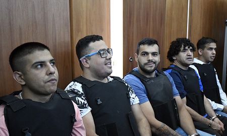 a fines de octubre empiezan otros dos juicios contra integrantes de ?los monos? por secuestro y narcotrafico a fines de octubre empiezan otros dos juicios contra integrantes de ?los monos? por secuestro y narcotrafico