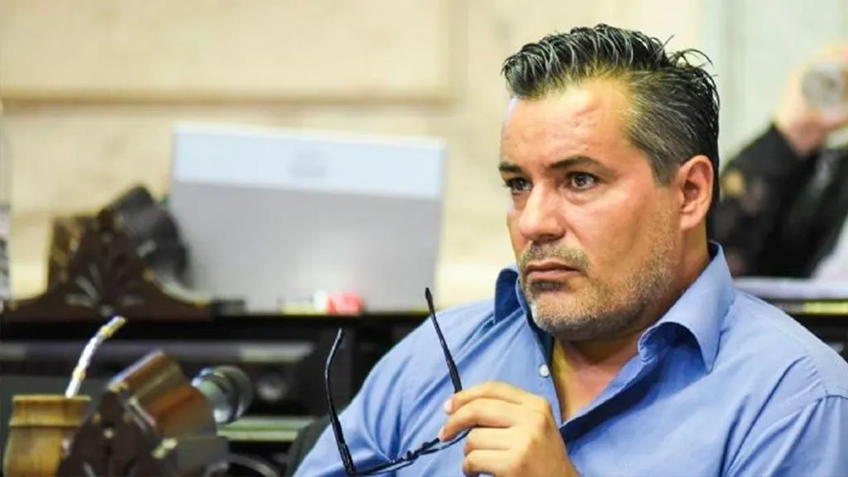 Juan Ameri fue condenando a un mes de prisión en suspenso. Juan Ameri fue condenando a un mes de prisión en suspenso.