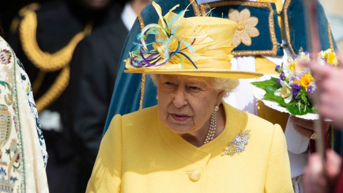 La reina manifestó su "profunda tristeza" por la pérdida del que fue su esposo durante más de 70 años.