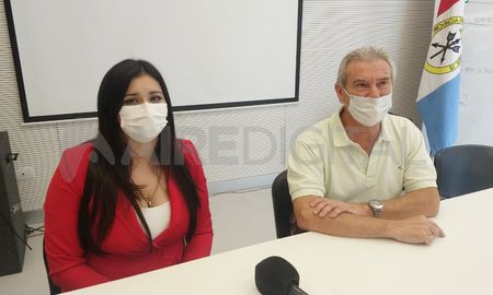 Cuenca y Villano brindaron una conferencia de prensa donde dieron detalles sobre la transición en la gestión del hospital. Cuenca y Villano brindaron una conferencia de prensa donde dieron detalles sobre la transición en la gestión del hospital.