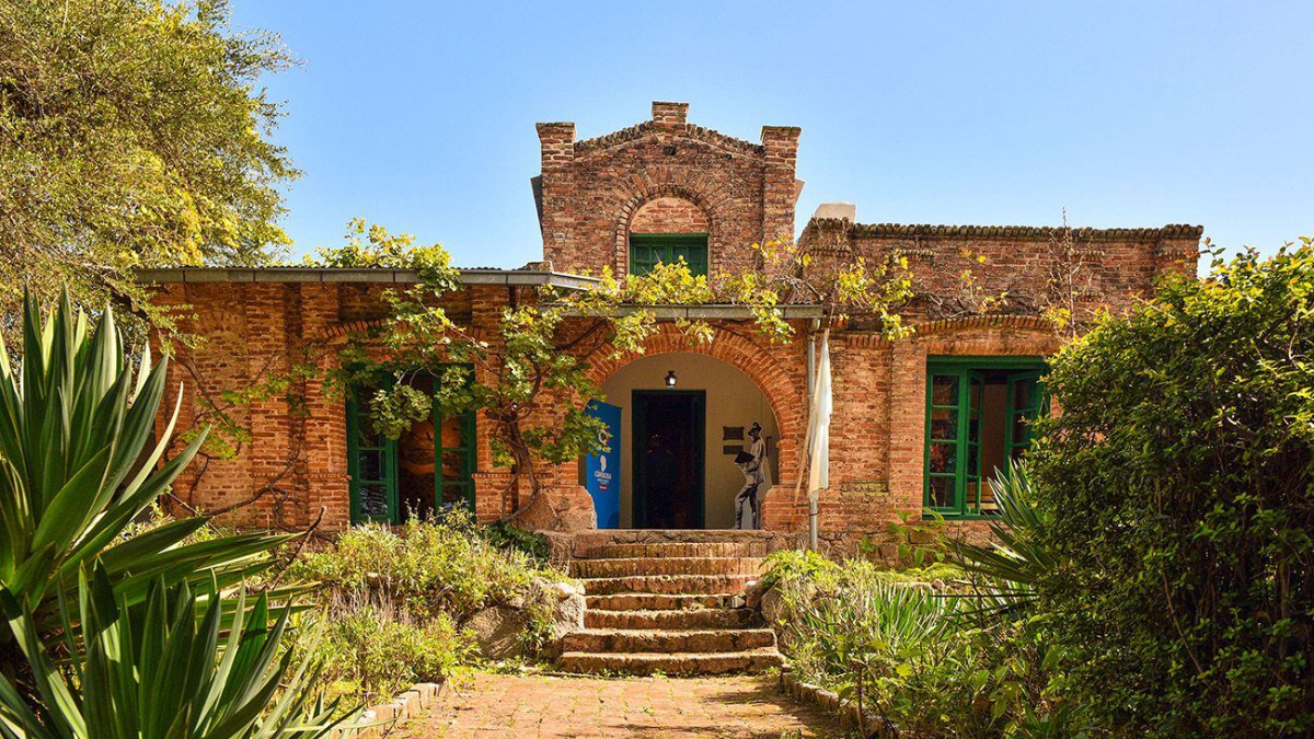 Para los fanáticos del arte y las pinturas, la Casa Museo Fernando Fader se considera como un punto obligatorio para visitar. Para los fanáticos del arte y las pinturas, la Casa Museo Fernando Fader se considera como un punto obligatorio para visitar.