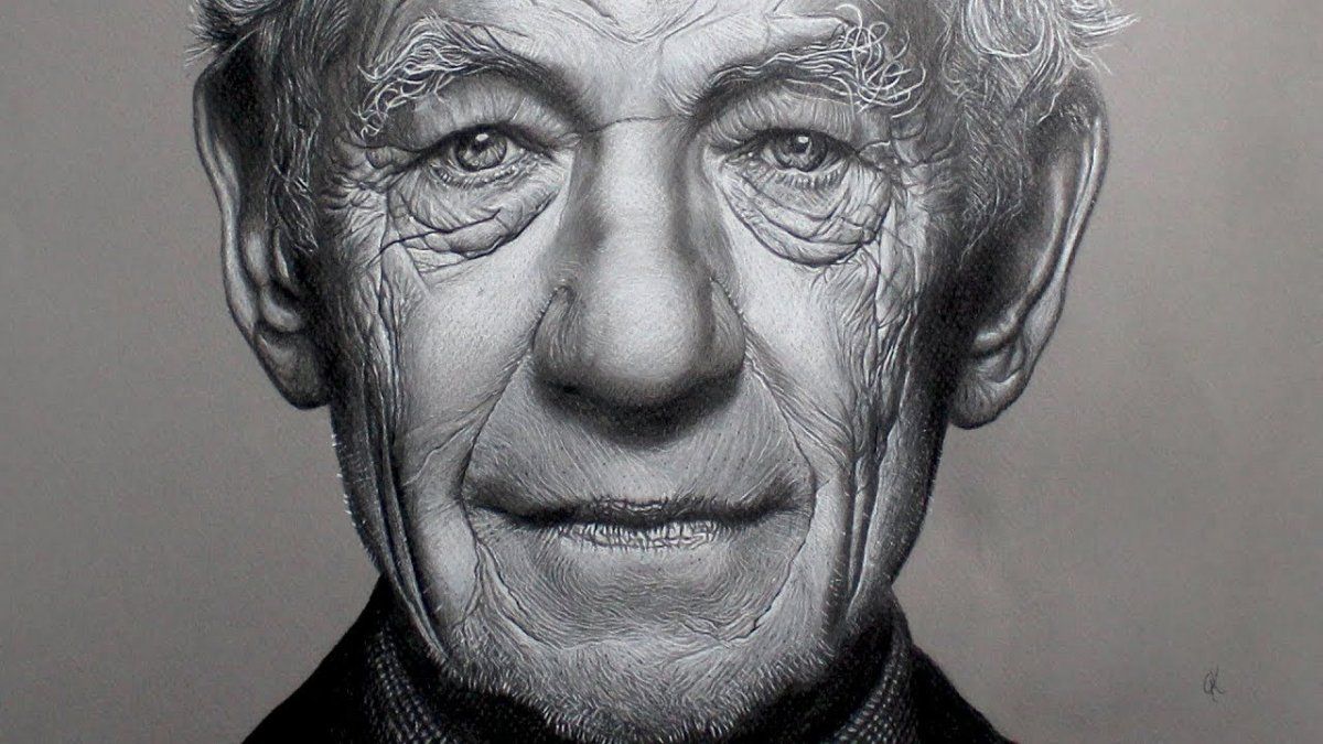 Ian McKellen defiende Cats: Sería aburrido si fueran gatos realistas