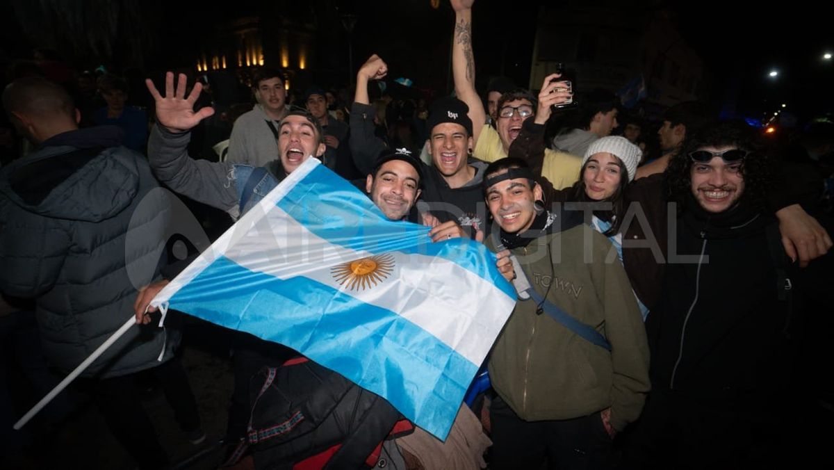 Los festejos en Santa Fe por la nueva Copa Am&eacute;rica para Argetina.