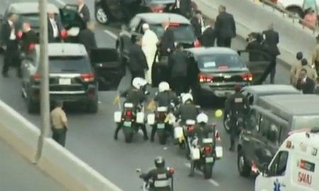 el papa debio cambiar de auto cuando viajaba para reunirse con kuczynski el papa debio cambiar de auto cuando viajaba para reunirse con kuczynski