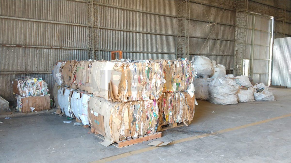 Las asociaciones de reciclado exigen el ingreso de más camiones.