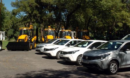 Compra histórica: la Municipalidad de Santa Fe invirtió $3.000 millones para mejorar el parque automotor. Compra histórica: la Municipalidad de Santa Fe invirtió $3.000 millones para mejorar el parque automotor.