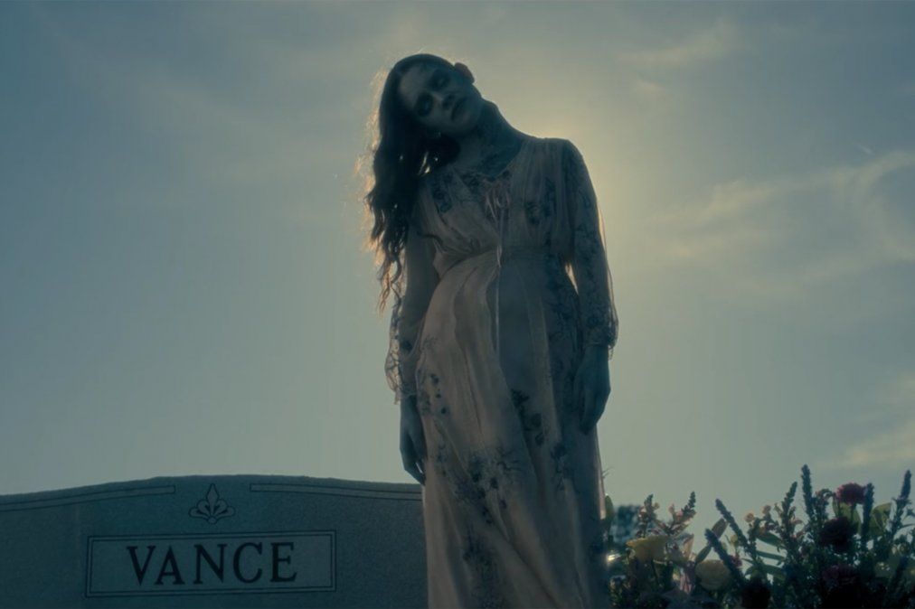 La maldici&oacute;n de Bly Manor: Netflix lanza las primeras im&aacute;genes de la serie sucesora de La maldici&oacute;n de Hill House