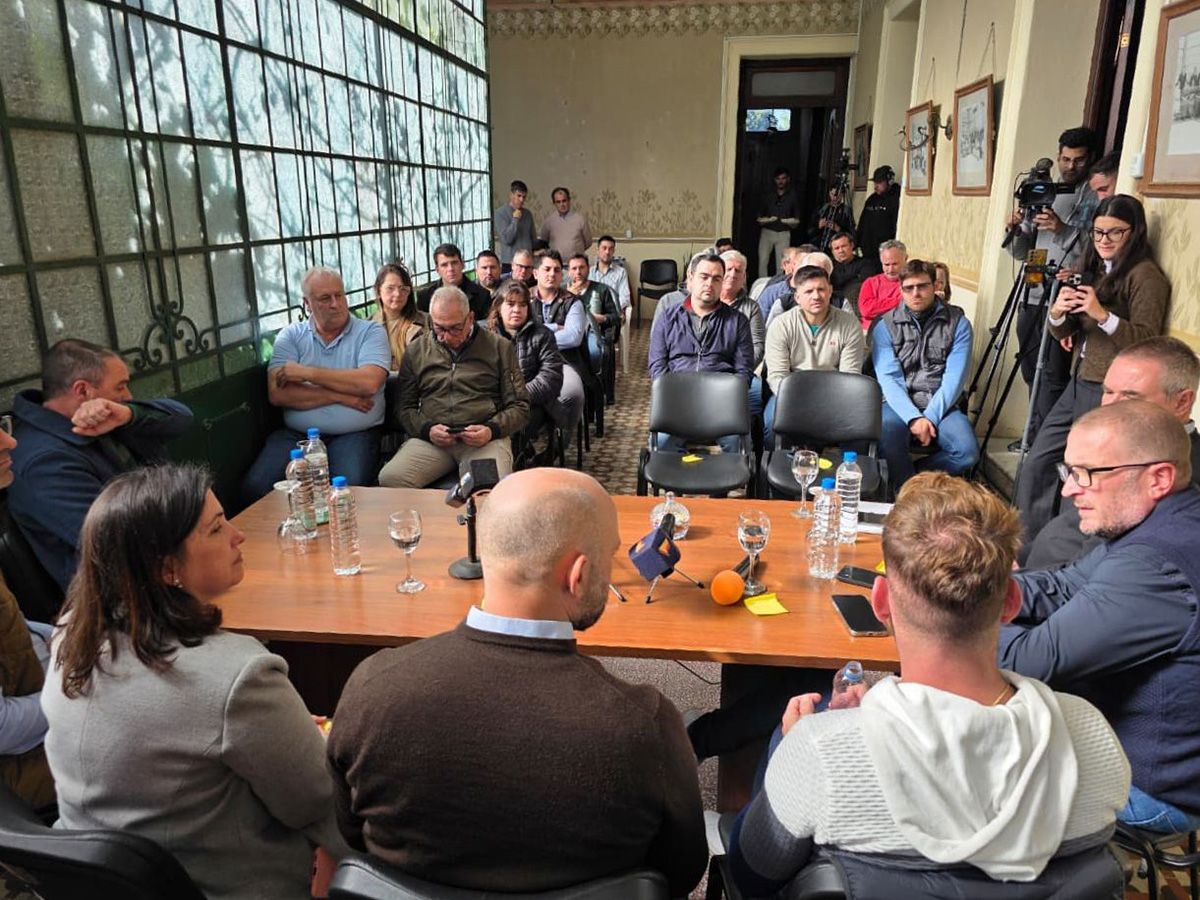 Productores arroceros y hortícolas de San Javier y Garay podrán acceder a financiamiento de la Provincia por 1.100 millones de pesos. Productores arroceros y hortícolas de San Javier y Garay podrán acceder a financiamiento de la Provincia por 1.100 millones de pesos.
