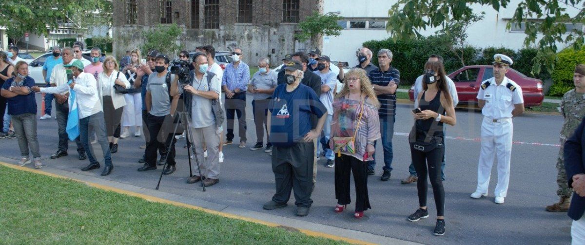 Del acto participaron los padres del Germán Suárez, el único tripulante santafesino del submarino.