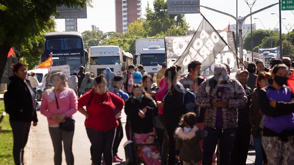 Santa Fe: el Polo Obrero y otras organizaciones cortan el tránsito sobre la Avenida 27 de Febrero&nbsp;