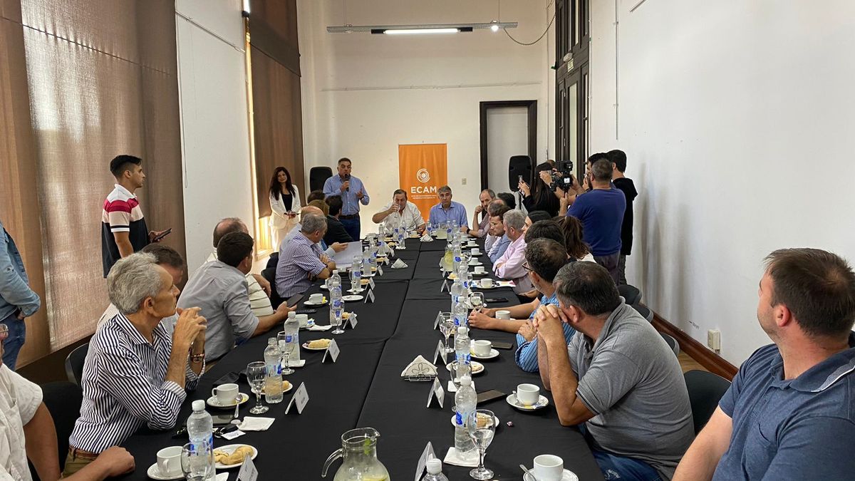 El ECAM se reunió este martes en la Estación Belgrano con la mirada puesta en la emergencia hídrica. El ECAM se reunió este martes en la Estación Belgrano con la mirada puesta en la emergencia hídrica.