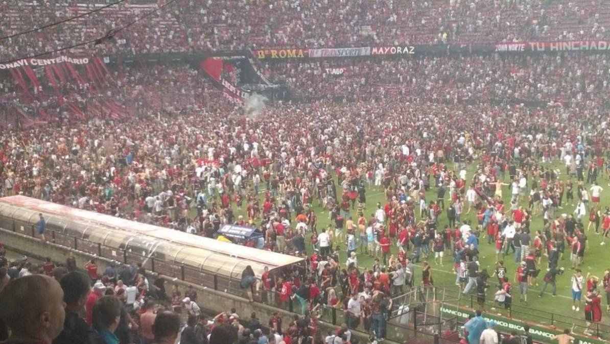 Los hinchas de Colón