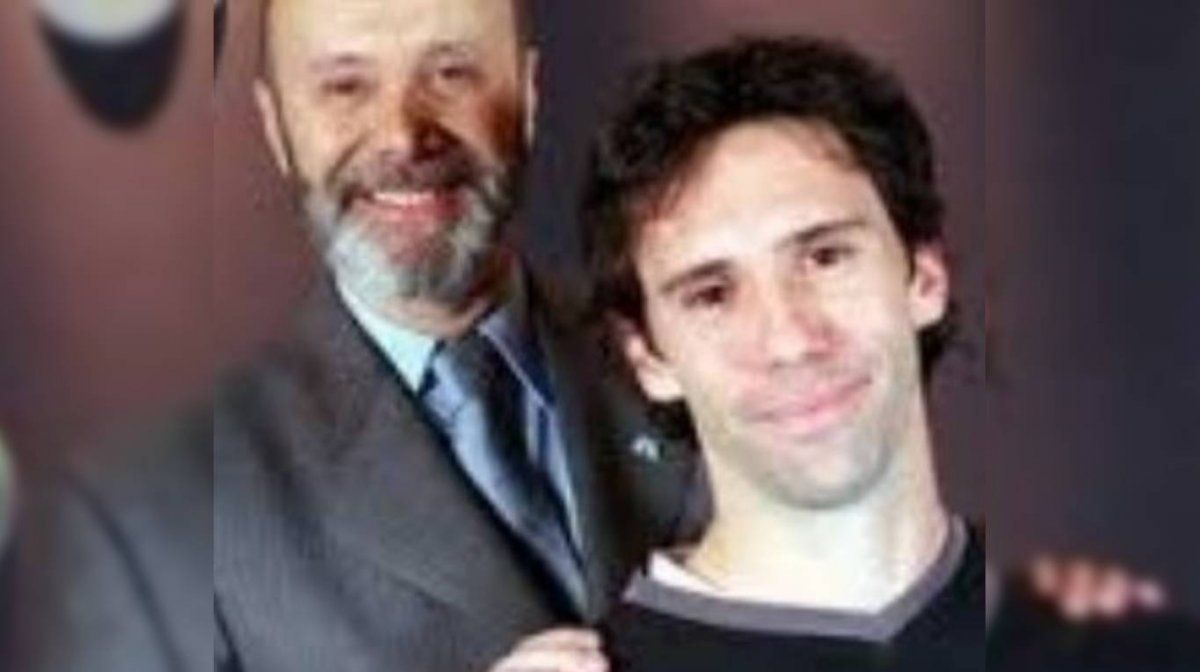 Gastón Portal lamenta la partida de su padre