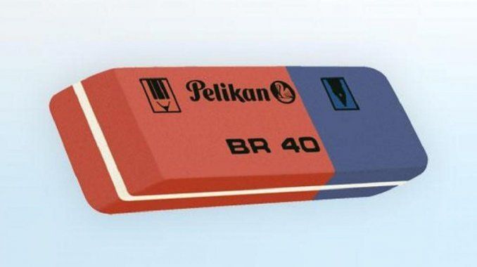 Finalmente el color azul de la goma no era para lapicera, pero tampoco para la escuela.