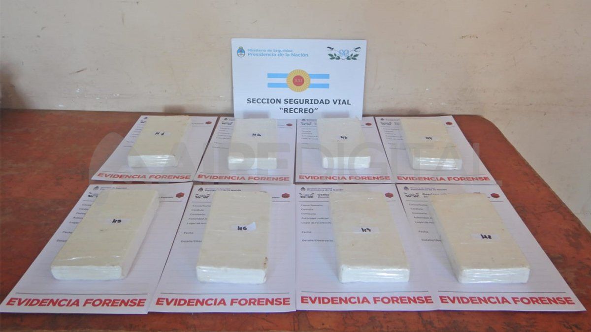 Los rectángulos pesaron 8 kilos, según reveló el peritaje de Gendarmería.