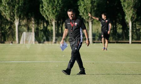 Diego Osella cuando dirigía a Colón en el año 2020. Este fin de semana inicia su tercer ciclo en el club. Diego Osella cuando dirigía a Colón en el año 2020. Este fin de semana inicia su tercer ciclo en el club.