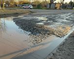Vecinos de barrio Nueva Esperanza reclaman por el estado de la calle. Vecinos de barrio Nueva Esperanza reclaman por el estado de la calle.