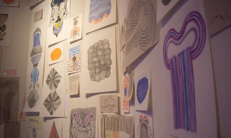 La convocatoria alcanza a todos los proyectos expositivos de artistas o curadores, en todas las disciplinas de las artes visuales. La convocatoria alcanza a todos los proyectos expositivos de artistas o curadores, en todas las disciplinas de las artes visuales.