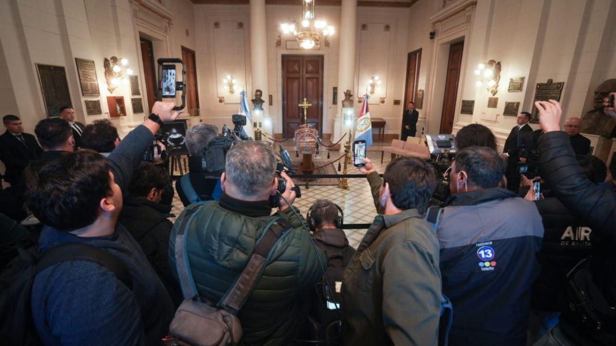 Tras la presentación de Parodi la justicia pospuso la cremación del cuerpo de Oliveras. Tras la presentación de Parodi la justicia pospuso la cremación del cuerpo de Oliveras.