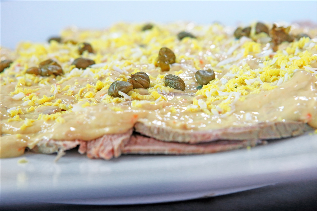 El vitel toné es un clásico navideño muy fácil de hacer y delicioso. El vitel toné es un clásico navideño muy fácil de hacer y delicioso. 