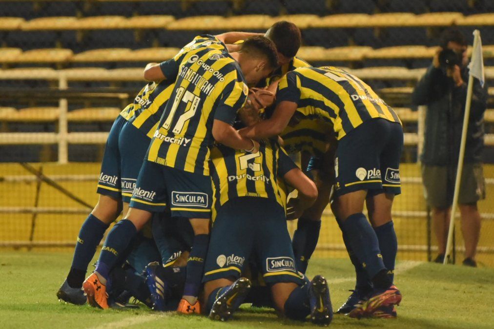 El Canalla hundió aún más a Arsenal y se mete en la lucha por los puestos de clasificación.