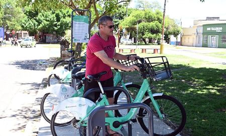 La Municipalidad de Santa Fe habilitó este martes el Bicipunto número 46 del sistema de bicicletas públicas de la ciudad. La Municipalidad de Santa Fe habilitó este martes el Bicipunto número 46 del sistema de bicicletas públicas de la ciudad.