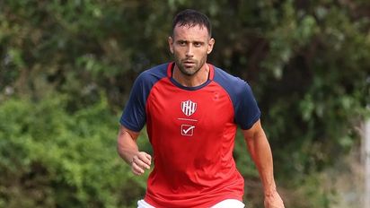 ¿Qué pasa con Claudio Corvalán en Unión? Por qué se cayó su pase a Quilmes y cómo está su salida del club