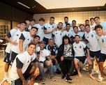 A dos días del debut en el Mundial 2026, la Mona Jiménez sorprendió a la Selección Argentina y desató una fiesta A dos días del debut en el Mundial 2026, la Mona Jiménez sorprendió a la Selección Argentina y desató una fiesta