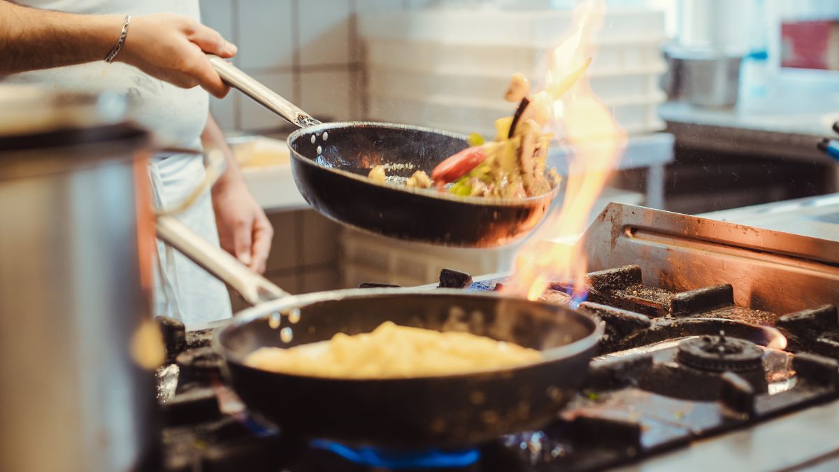 Ofrecen empleo en Estados Unidos a personas que hablen español.