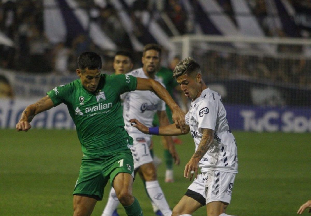 Fernando Márquez, Asprea y Mastrolía rescindieron su contrato con Ferro