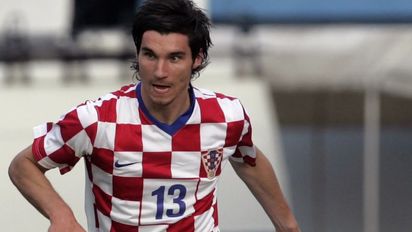 Otra tragedia golpea al fútbol: falleció Nikola Pokrivac en un accidente de auto