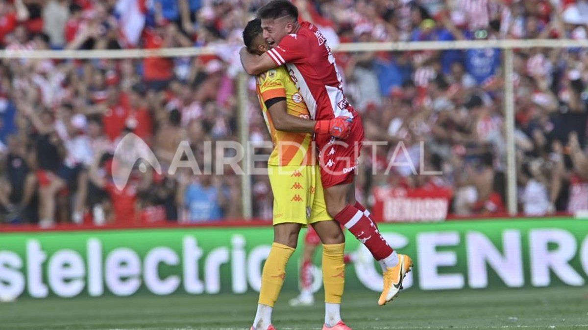 Federico Vera y Sebastián Moyano celebraron la victoria rojiblanca.