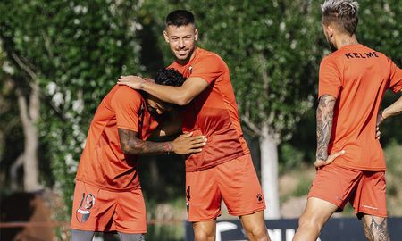 Colón entrena pensando en San Lorenzo, por la segunda fecha de la Copa Diego Maradona. Colón entrena pensando en San Lorenzo, por la segunda fecha de la Copa Diego Maradona.