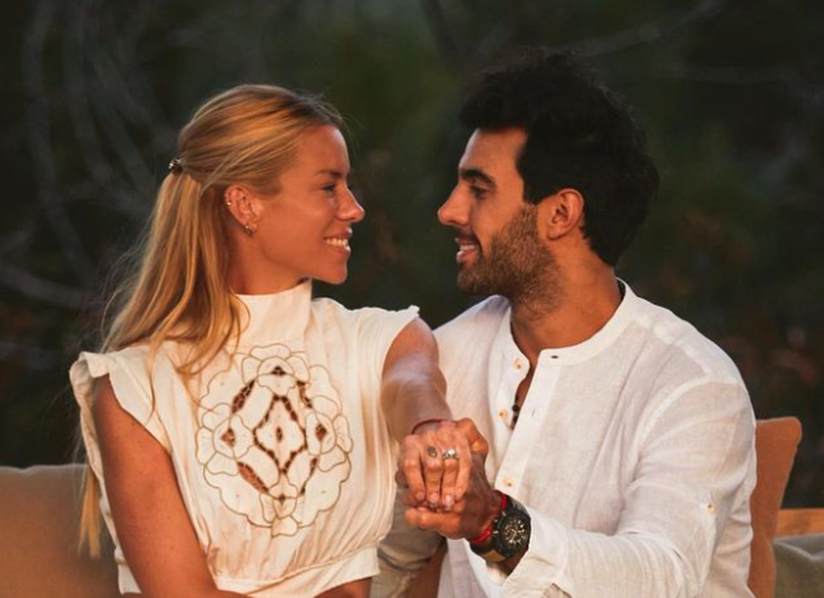 Nicole Neumann y Manu Urcera se comprometieron a principio de año. Nicole Neumann y Manu Urcera se comprometieron a principio de año.