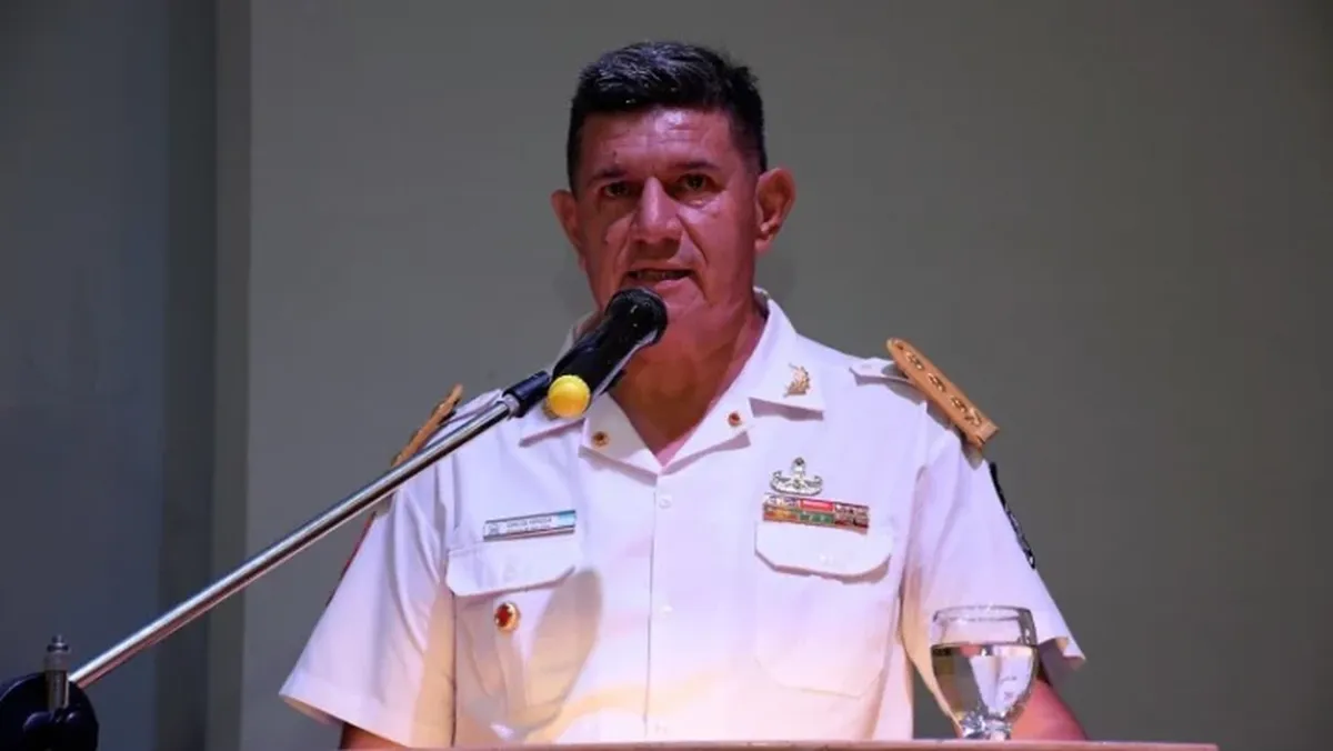Entre los ocupantes de la aeronave se encontraban cuatro de los principales funcionarios y jefes operativos vinculados a la seguridad y la respuesta ante emergencias en la provincia, quienes formaban parte de la actividad de entrenamiento organizada para fortalecer la capacidad de actuación frente a incendios forestales. Entre los ocupantes de la aeronave se encontraban cuatro de los principales funcionarios y jefes operativos vinculados a la seguridad y la respuesta ante emergencias en la provincia, quienes formaban parte de la actividad de entrenamiento organizada para fortalecer la capacidad de actuación frente a incendios forestales.