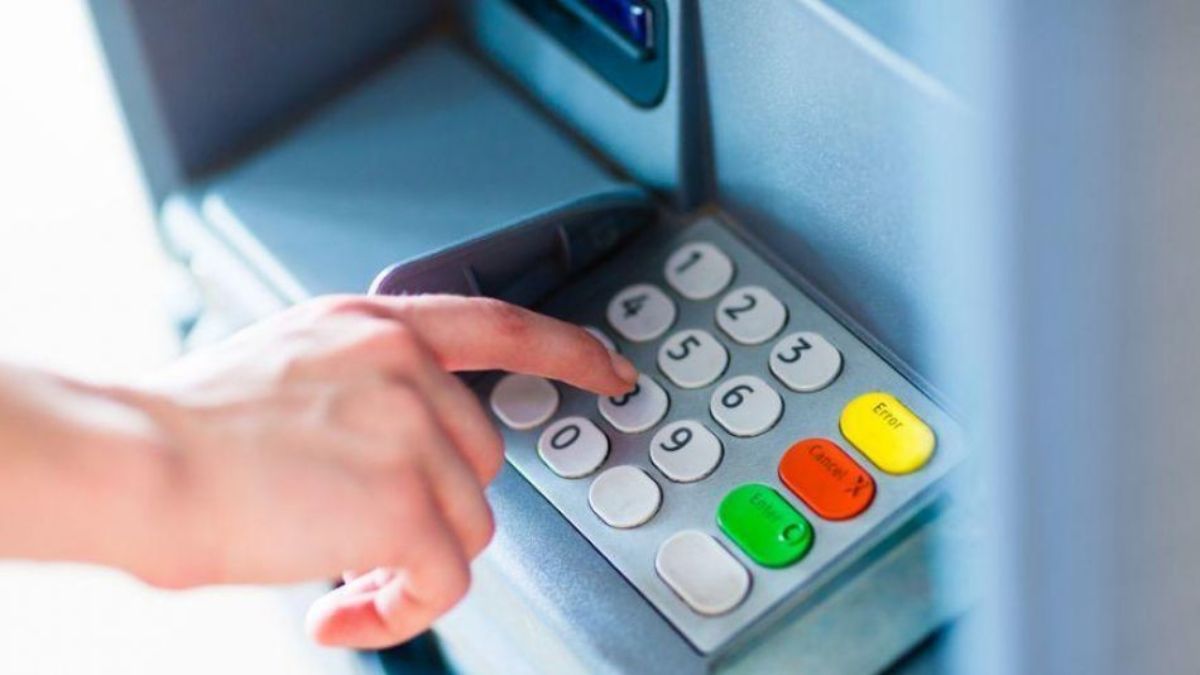 Este viernes, el gobierno de Santa Fe pagará el retroactivo correspondiente a los aumentos salariales de enero y febrero. Este viernes, el gobierno de Santa Fe pagará el retroactivo correspondiente a los aumentos salariales de enero y febrero.