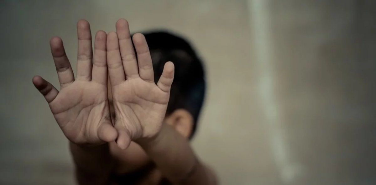 Fue a revisar a su bebé y vio que su tío intentaba abusar de él