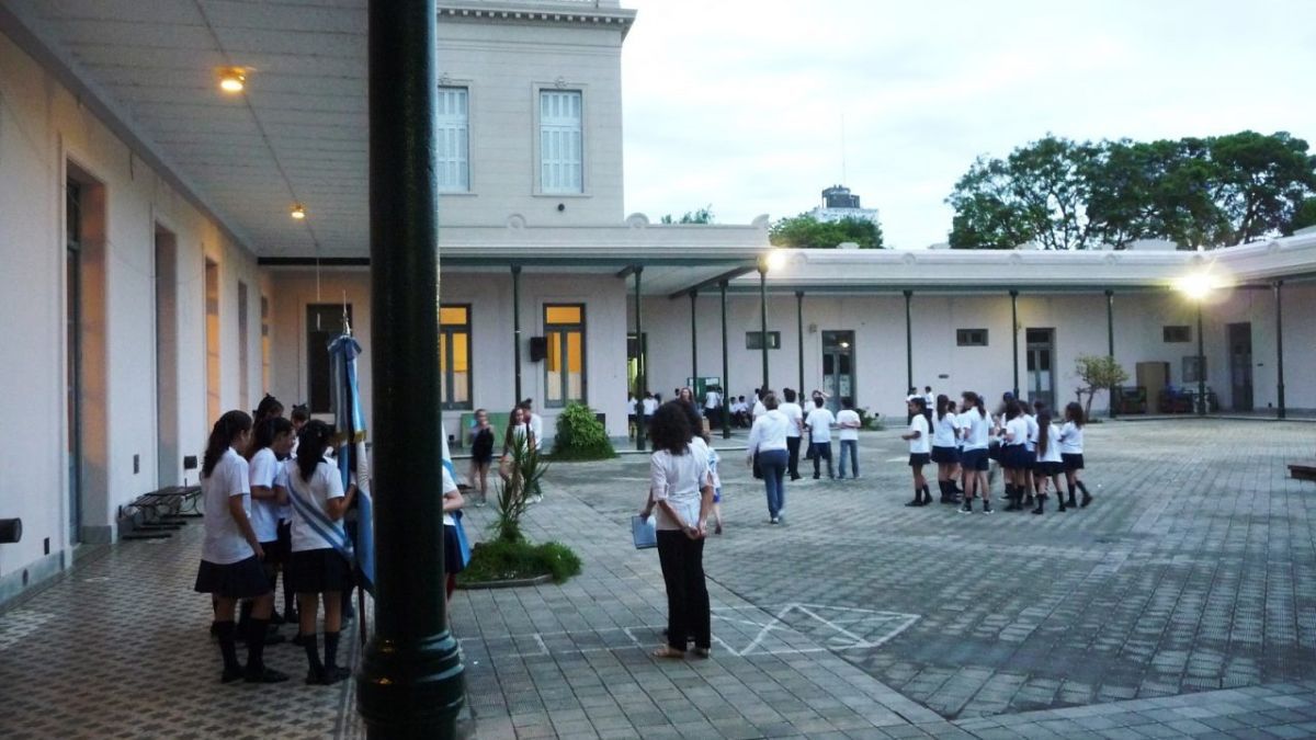 El hecho generó alarma en la comunidad educativa.