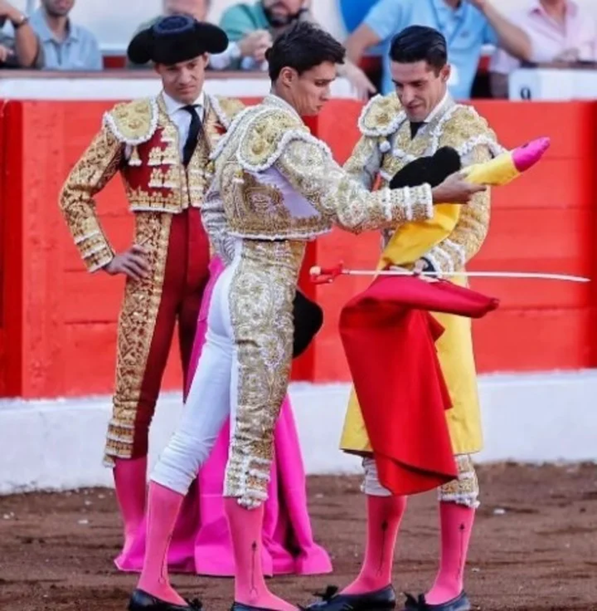 Manuel Diosleguarde tiene 23 años y se encuentra en grave estado.