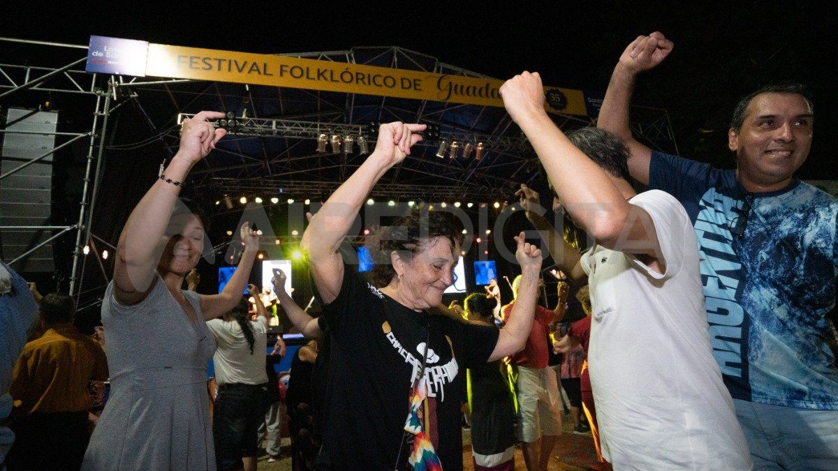 La música invitó a bailar y disfrutar.