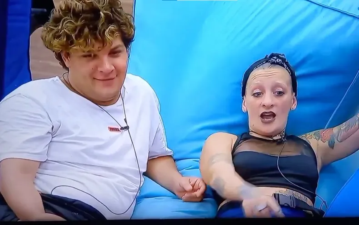 Emmanuel le contó a Furia que Gran Hermano parece haber decidido quién abandonará la casa. Emmanuel le contó a Furia que Gran Hermano parece haber decidido quién abandonará la casa.