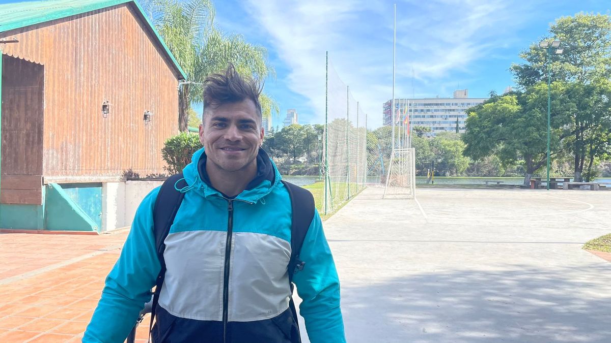 Rubén Rézola pidió por la limpieza del Lago Sur para que los deportistas puedan practicar sus disciplinas sin inconvenientes.