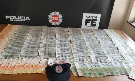 El dinero se encontraba en el interior de una casa de José Cibils y Larrechea. El dinero se encontraba en el interior de una casa de José Cibils y Larrechea.