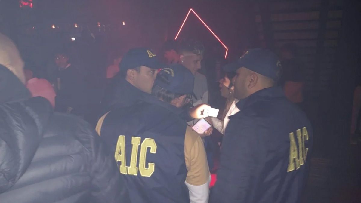 El local fue clausurado por parte de la Fiscalía hasta reunir la evidencia necesaria.