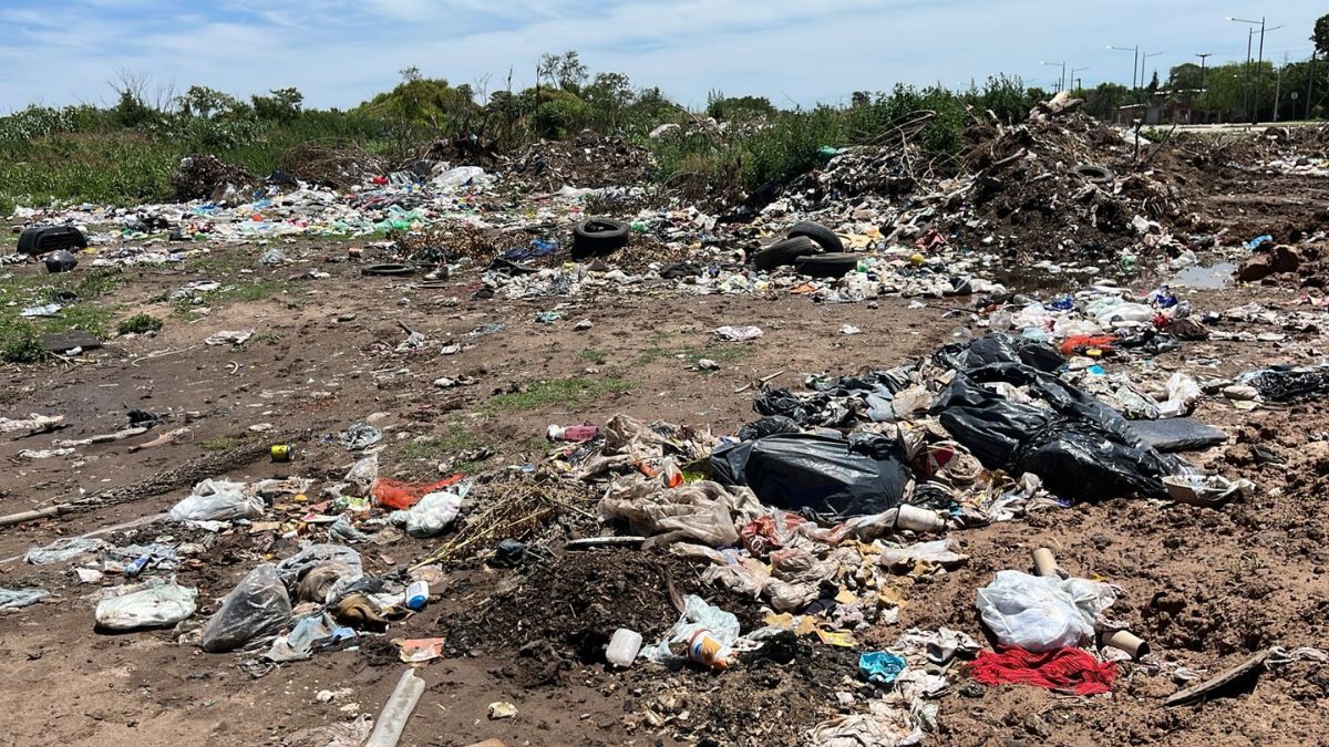 En el límite entre Santo Domingo y Los Troncos, en la ciudad de Santa Fe, funciona el Club Renacer, una de las instituciones que forma parte de la Liga Infantil de los Barrios.